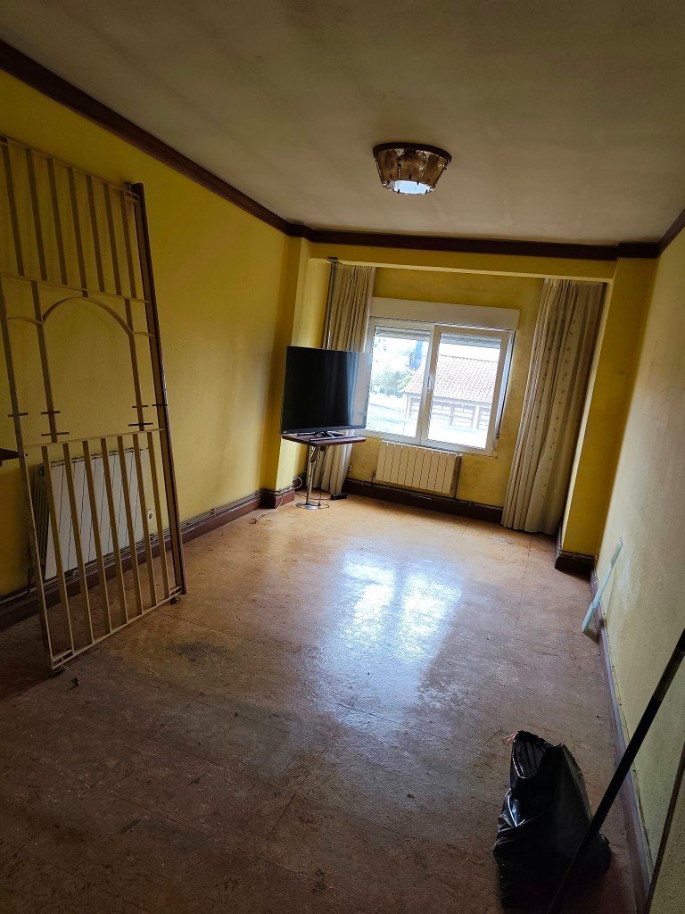 Vaciado de vivienda en curso, retirada de muebles y enseres