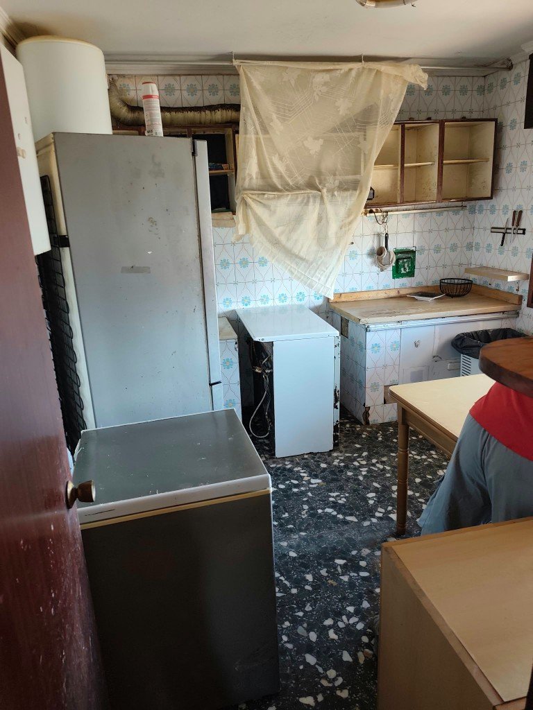 Vaciado de cocina con retirada de electrodomésticos