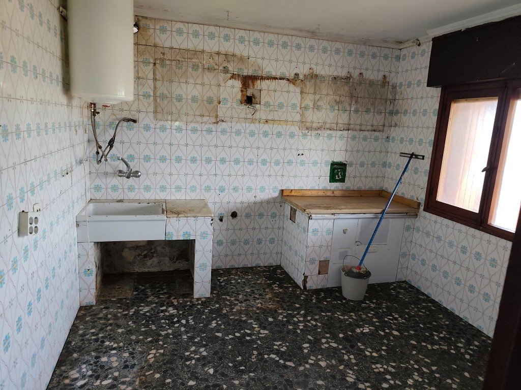 Cocina en proceso de vaciado